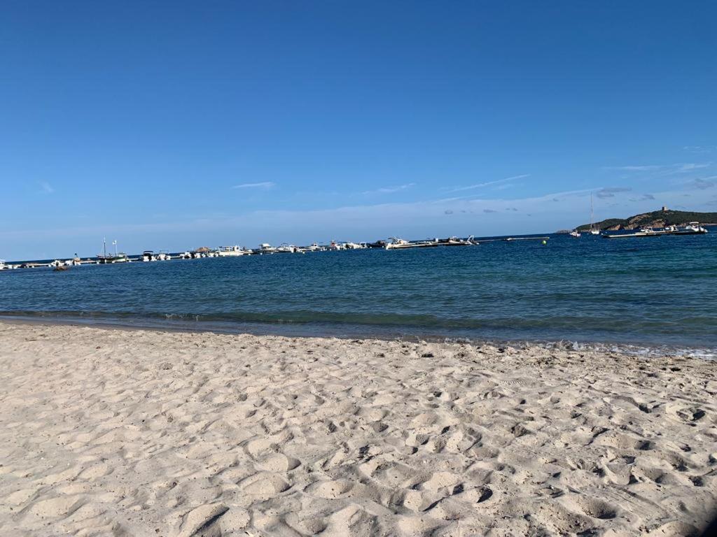 Ferienwohnung La Corse Les Pieds Dans L'Eau Pinarellu Exterior foto
